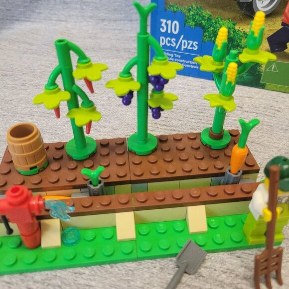 LEGO City 60345 Farmers Market Van - Picture 5 of 14